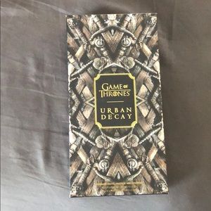 Urban decay Game of Thrones pallet